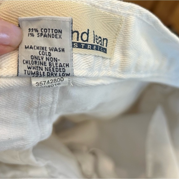 GAP Flare Wide Leg Long and Lean White Denim Jeans Size 8 - Picture 9 of 9